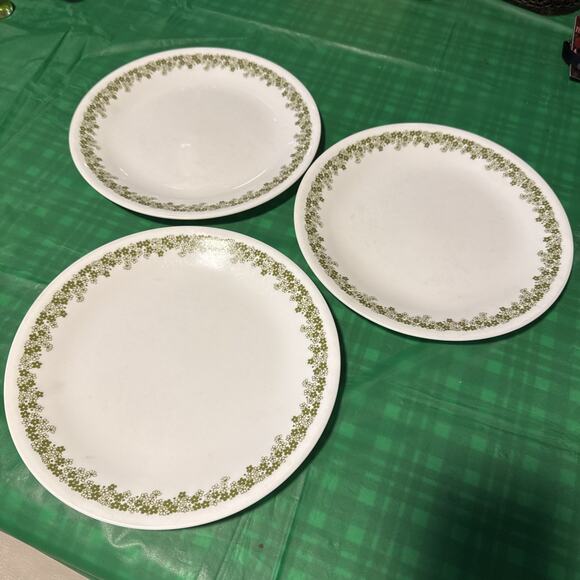 Vintage Corelle Green Spring Blossom “Crazy Daisy” 8.5” Salad Plates Set of 3 - Picture 1 of 8